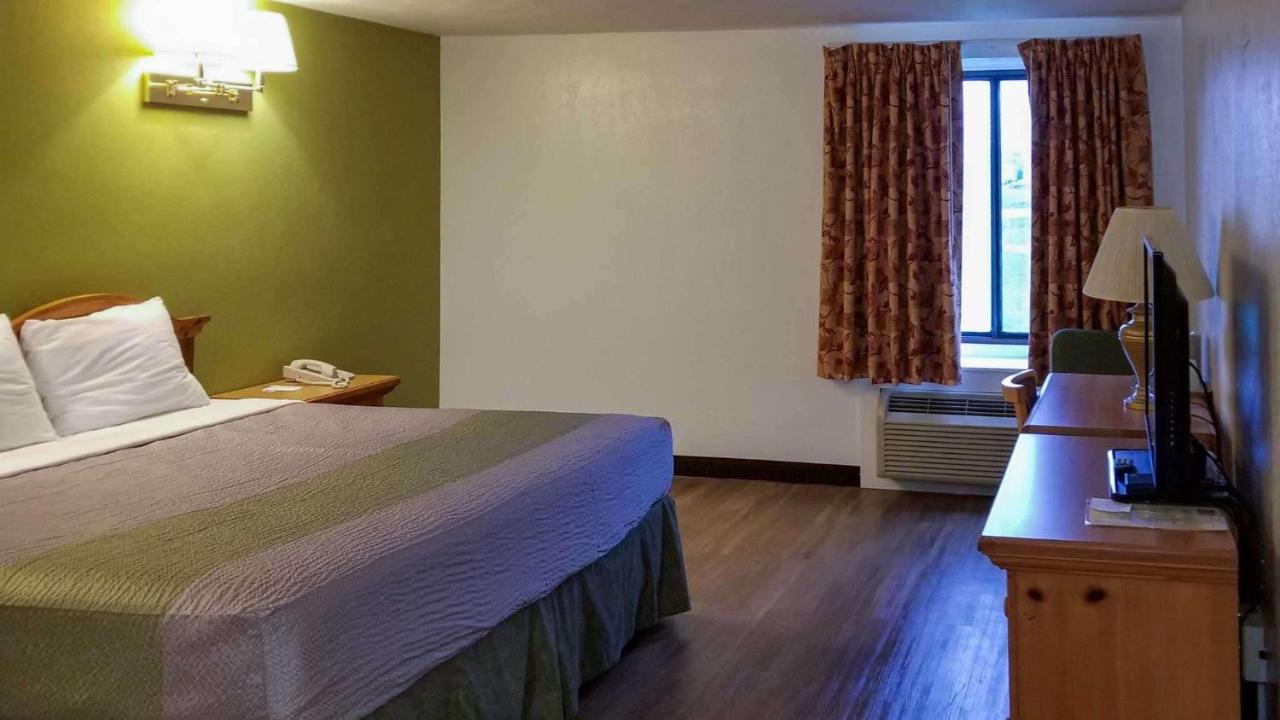 Hotel Oriskany المظهر الخارجي الصورة